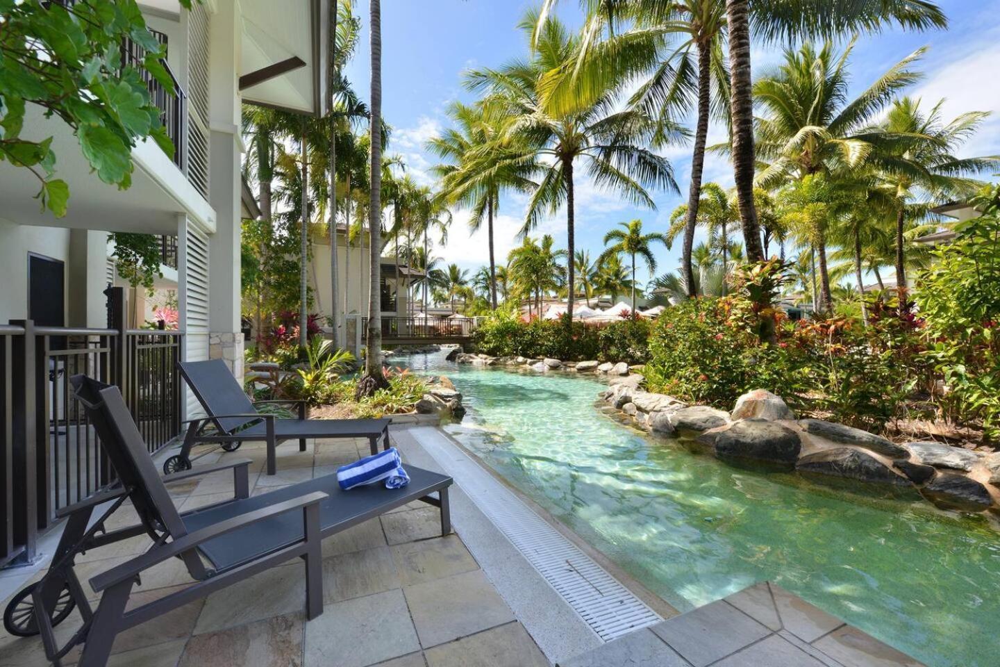 Resort-style Swim Out - A True Tropical Oasis