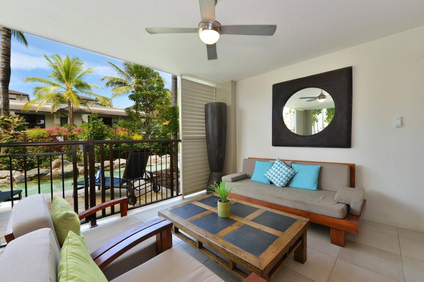 Resort-style Swim Out - A True Tropical Oasis Apartment