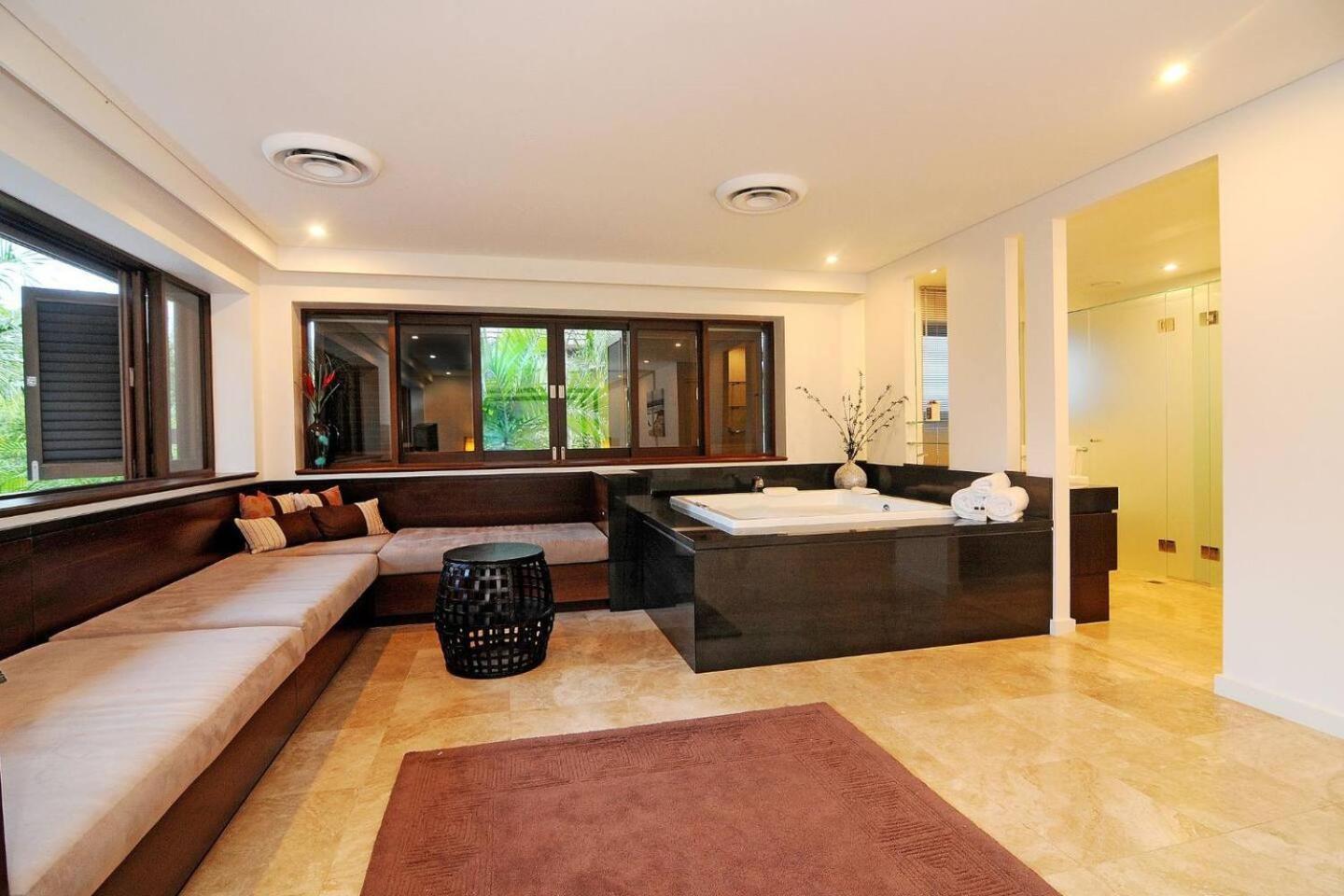The At Temple - A Luxury Hideaway * Port Douglas