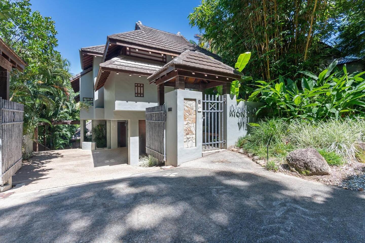 Coco - Mediterranean-style Pool Oasis Port Douglas