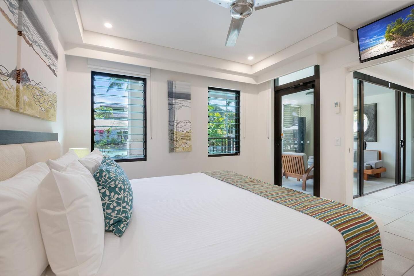 Swim-out Tropical Getaway By Four Mile Port Douglas