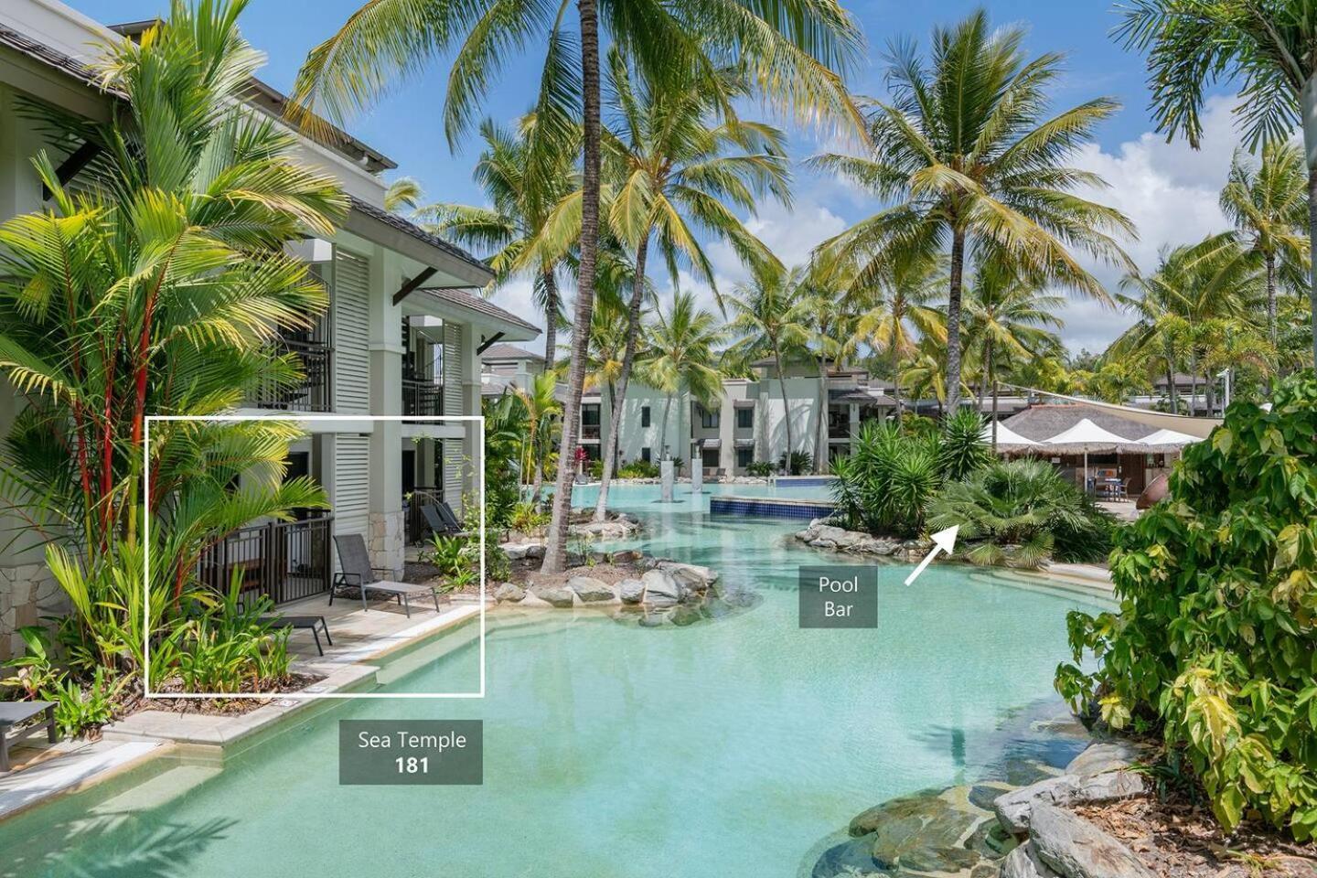 Swim-out Tropical Getaway By Four Mile Apartment