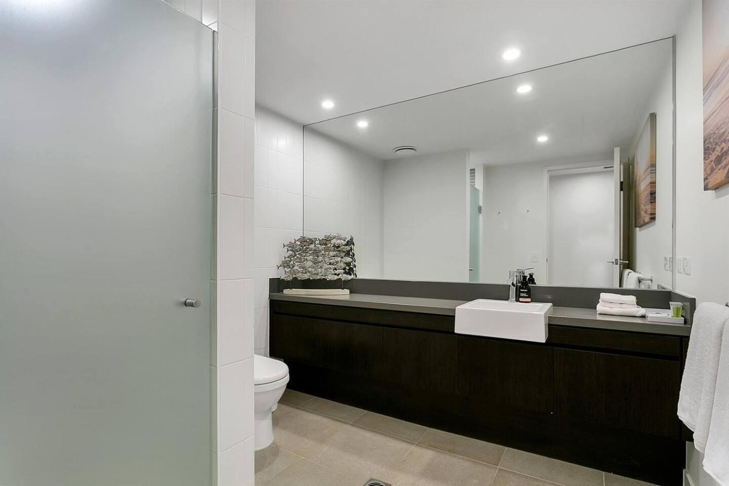 'aqua Oasis' Swim-out Sanctuary *
