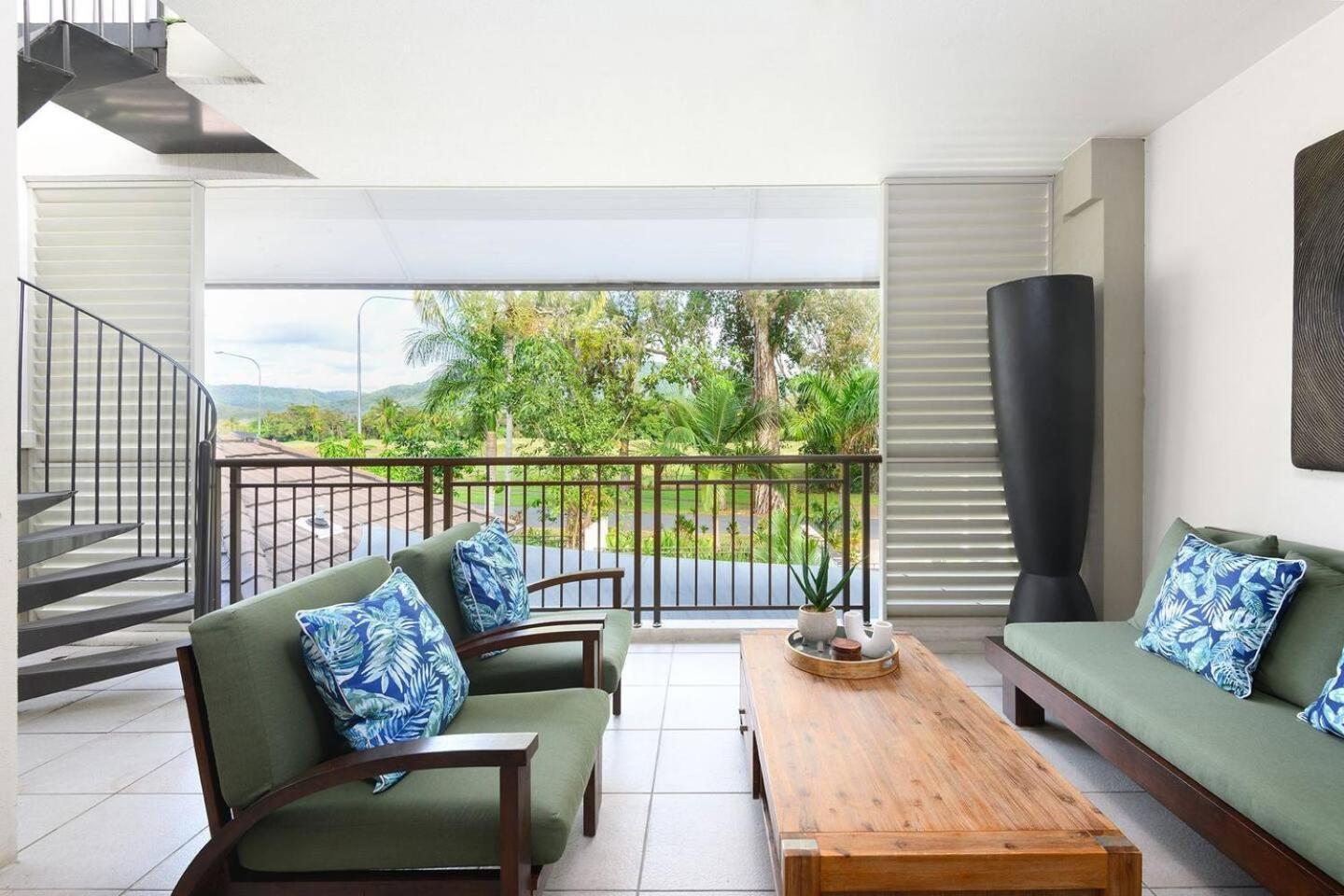 Rooftop Tranquility At Stunning Temple Apartment *