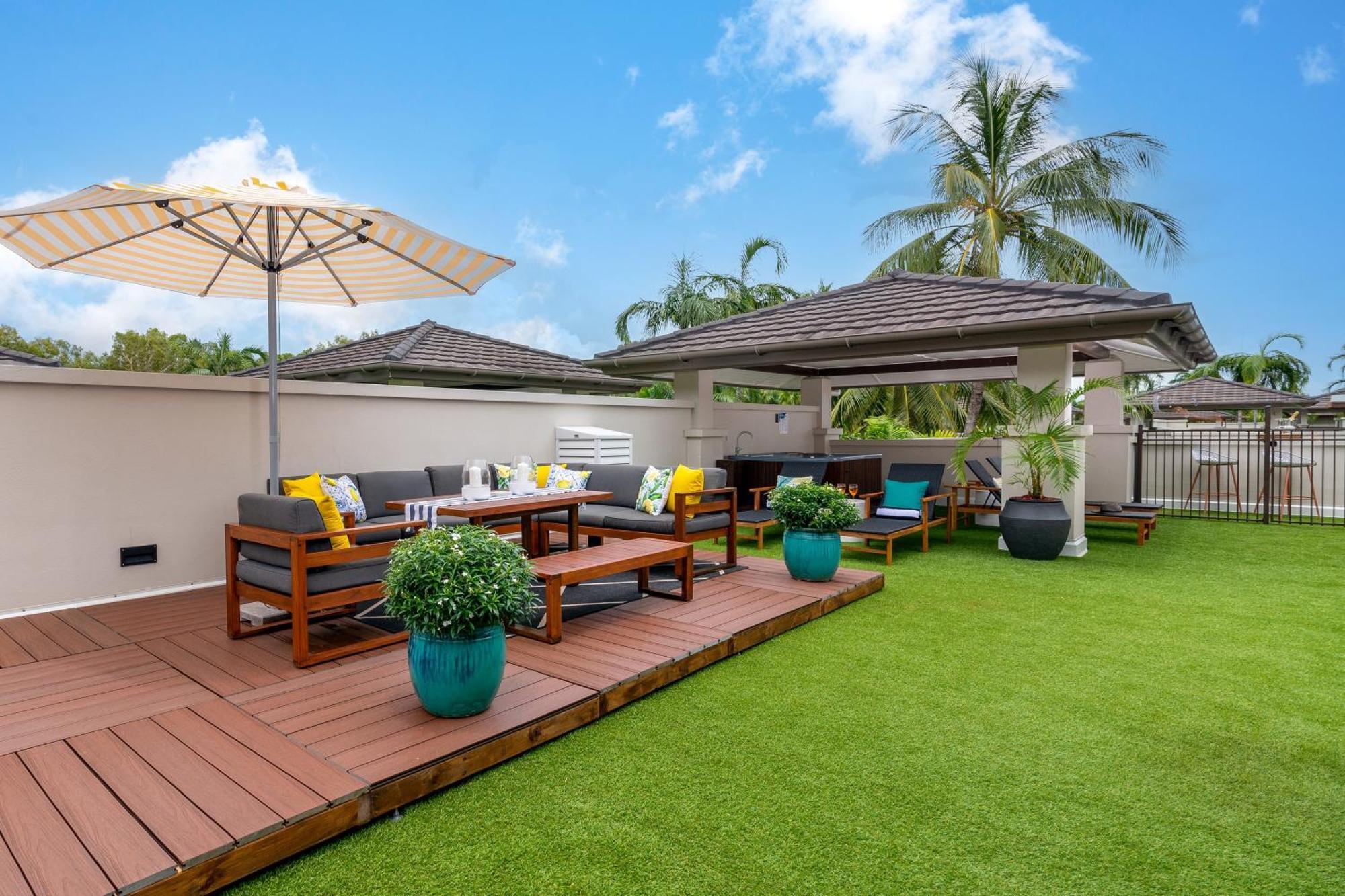 Apartment The Posh Penthouse With Stunning Rooftop Oasis, Free Parking And Wifi *