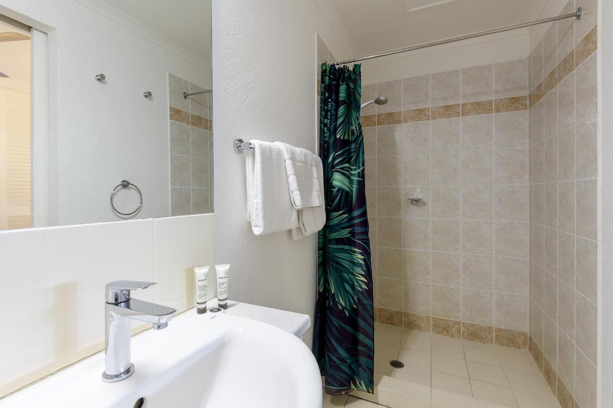 Apartment 1 Bedroom @ Palm #2