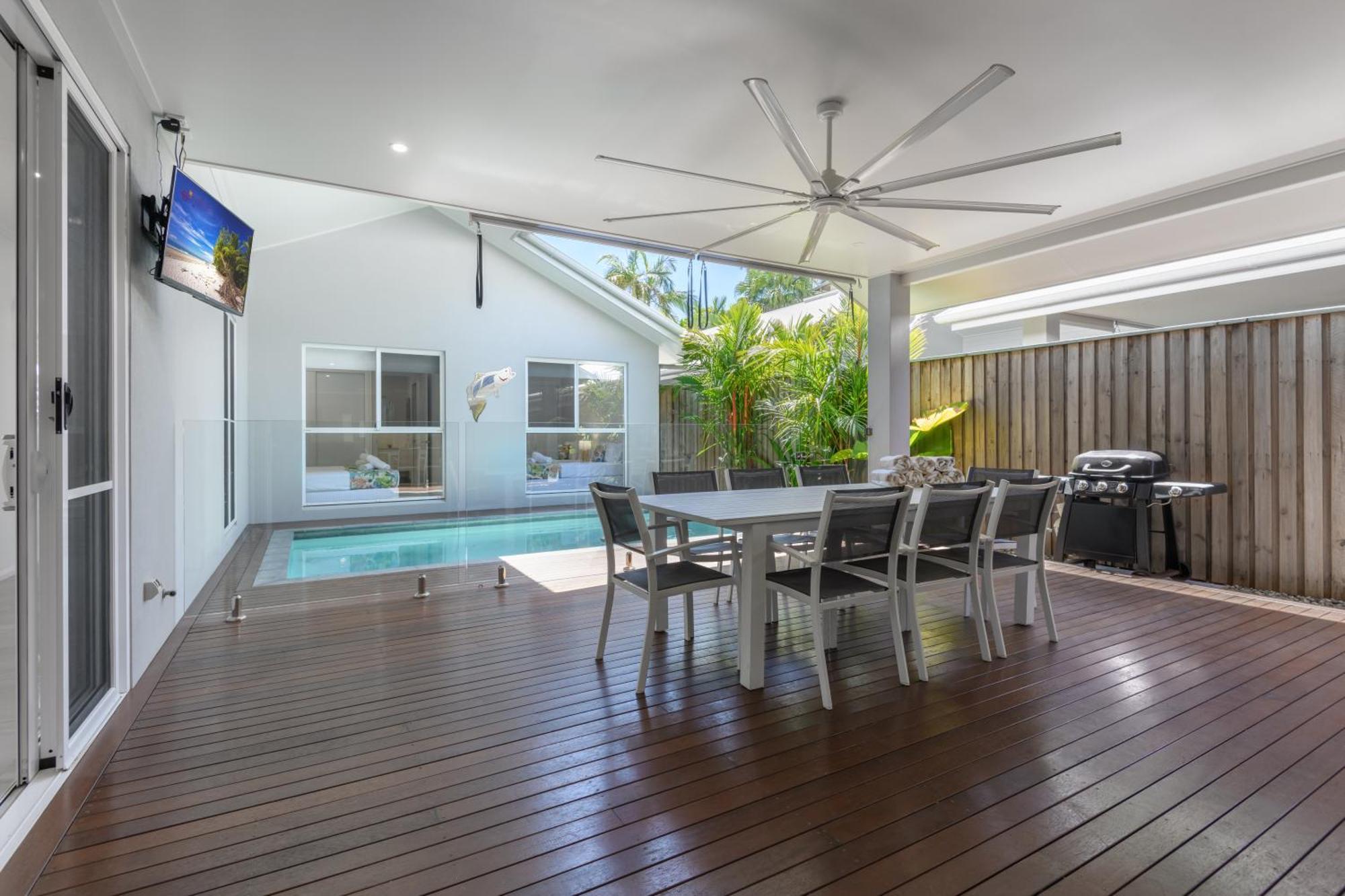 Luxury Retreat On Mudlo, 4 Bedroom With Pool Port Douglas