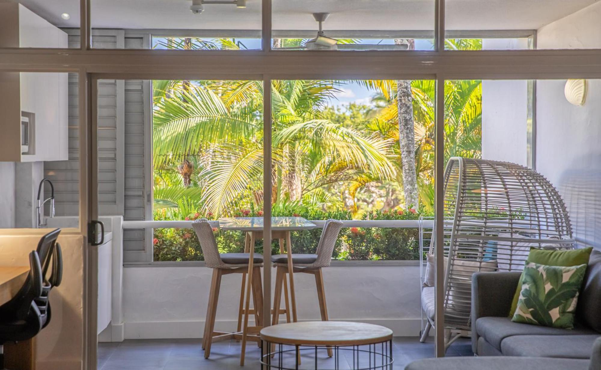 Aparthotel Club Tropical - Official Onsite Reception & Check In Port Douglas