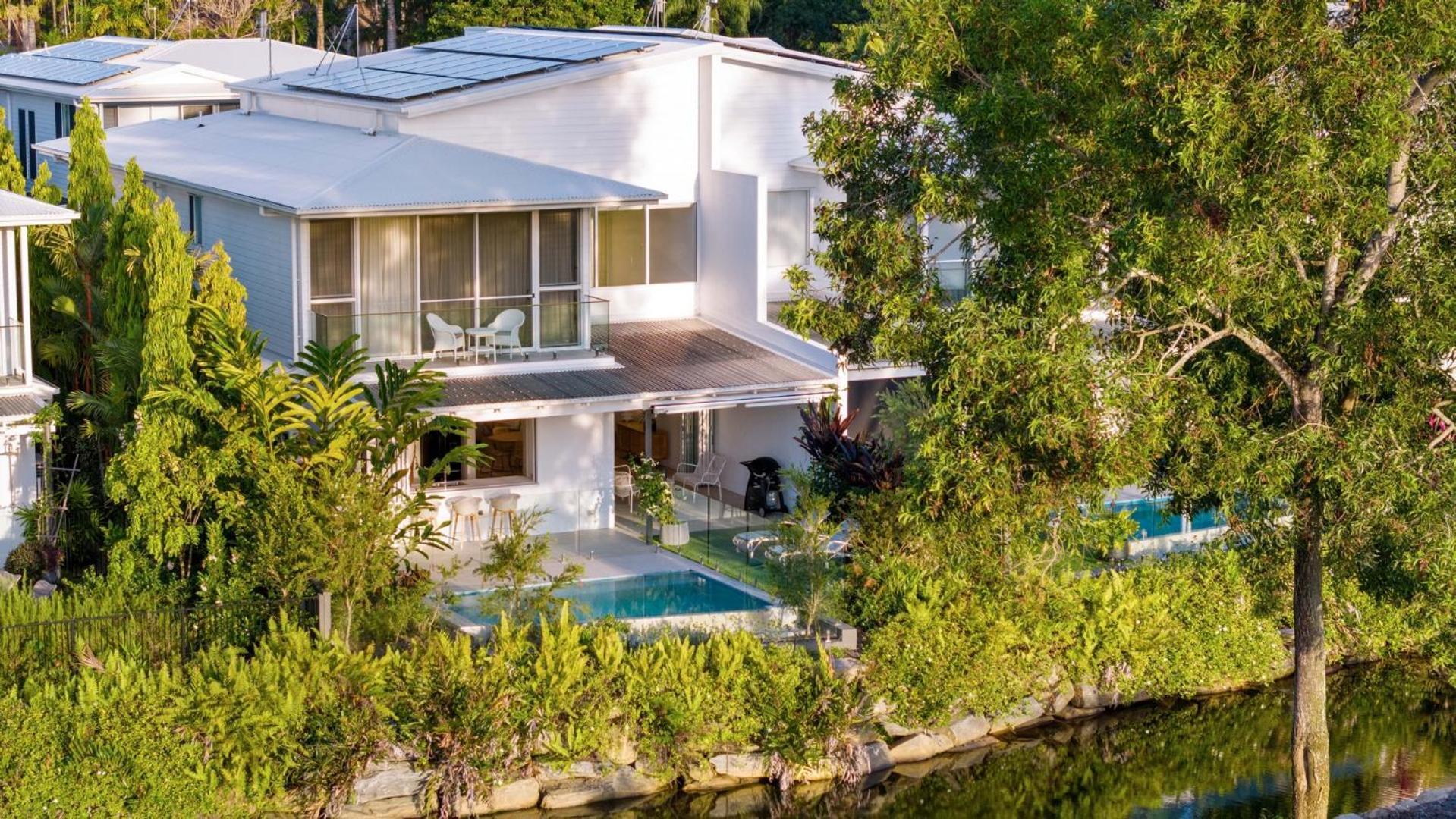 Escape Villa *