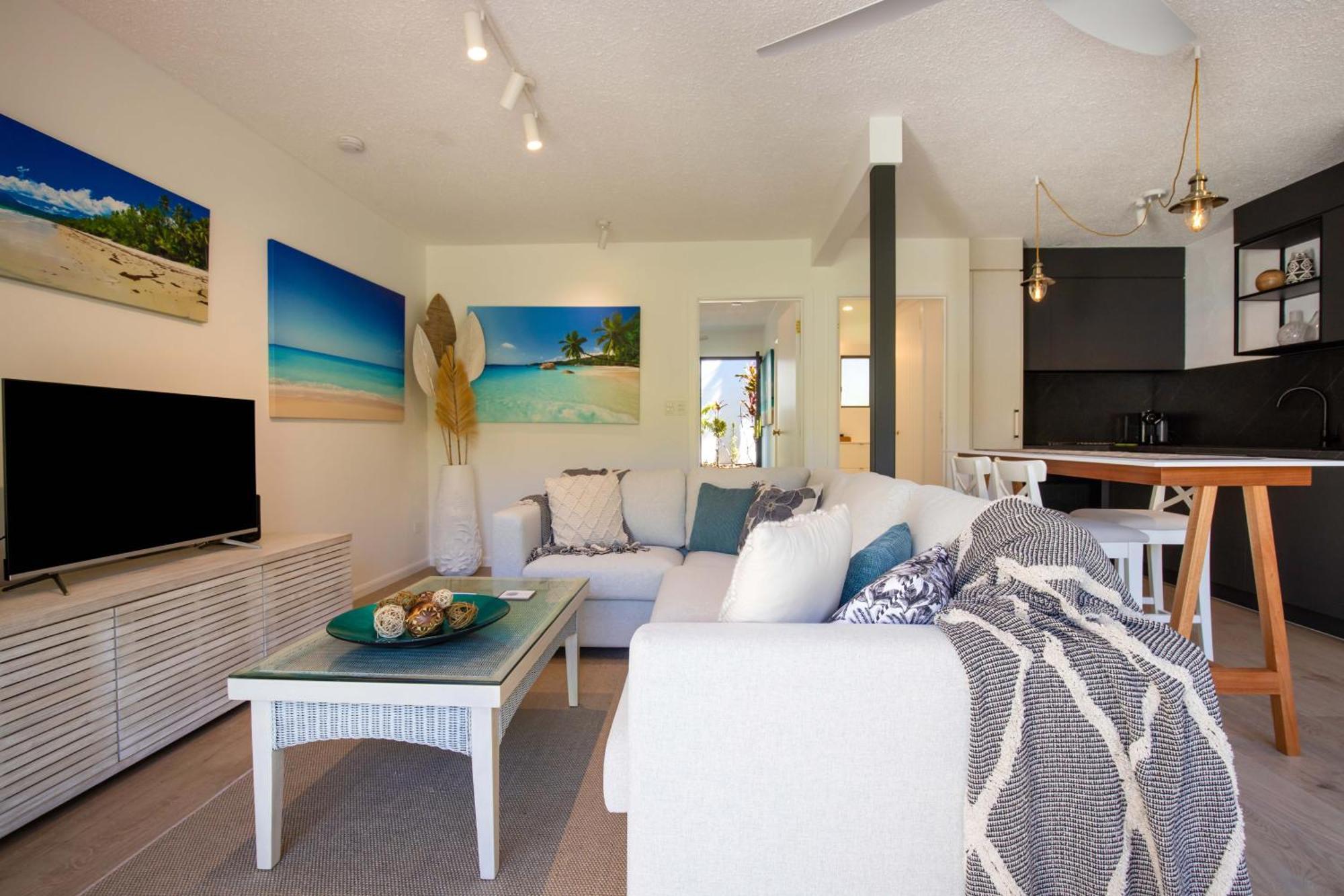 Retreat Serene - Poolside On The Esplanade Port Douglas