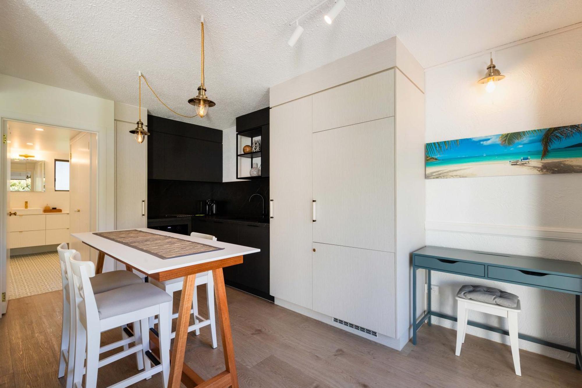 Retreat Serene - Poolside On The Esplanade Apartment Port Douglas