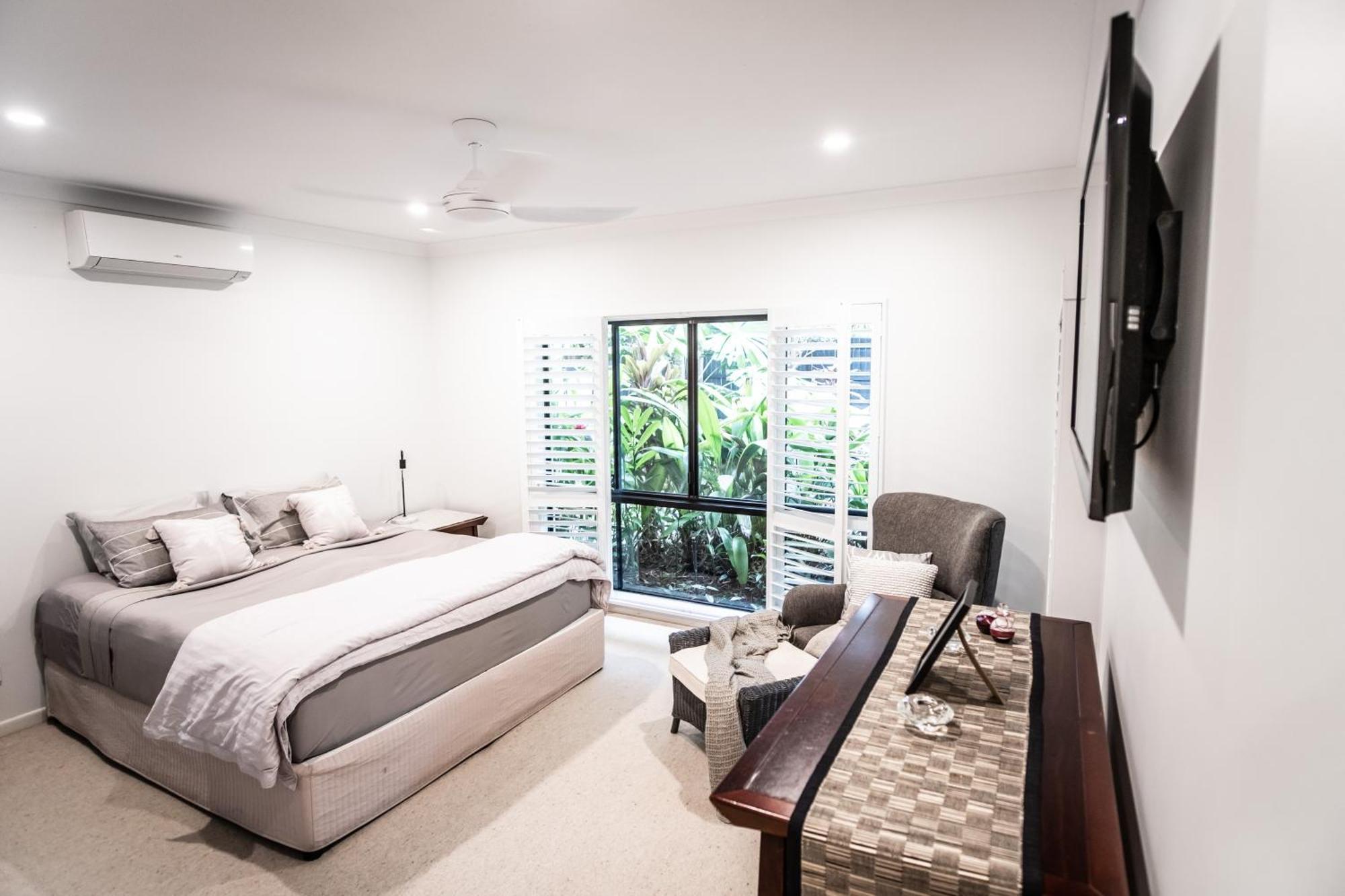 Holiday home Chez Brolga