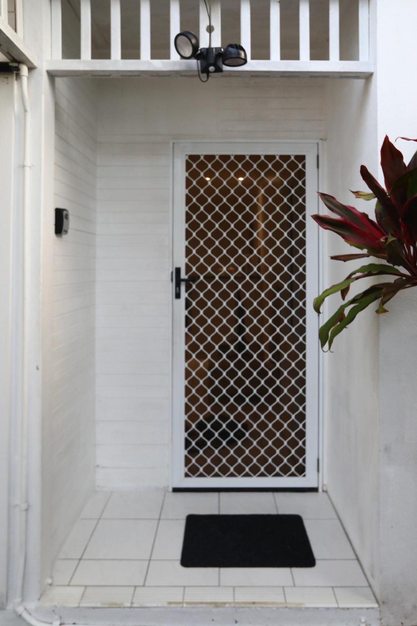 Apartment 1 Bed Close To The Beach And Town