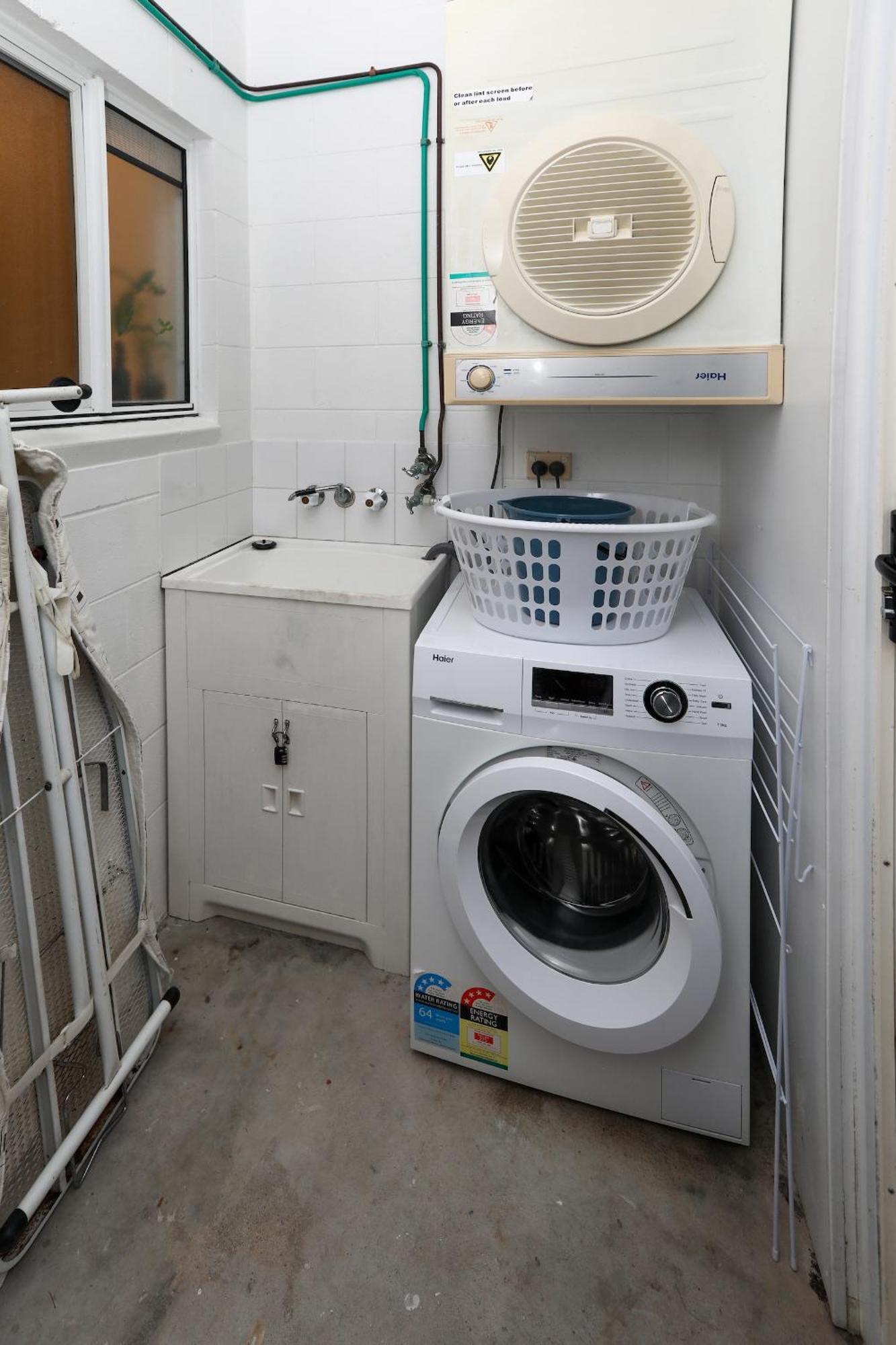 1 Bed Close To The Beach And Town Apartment