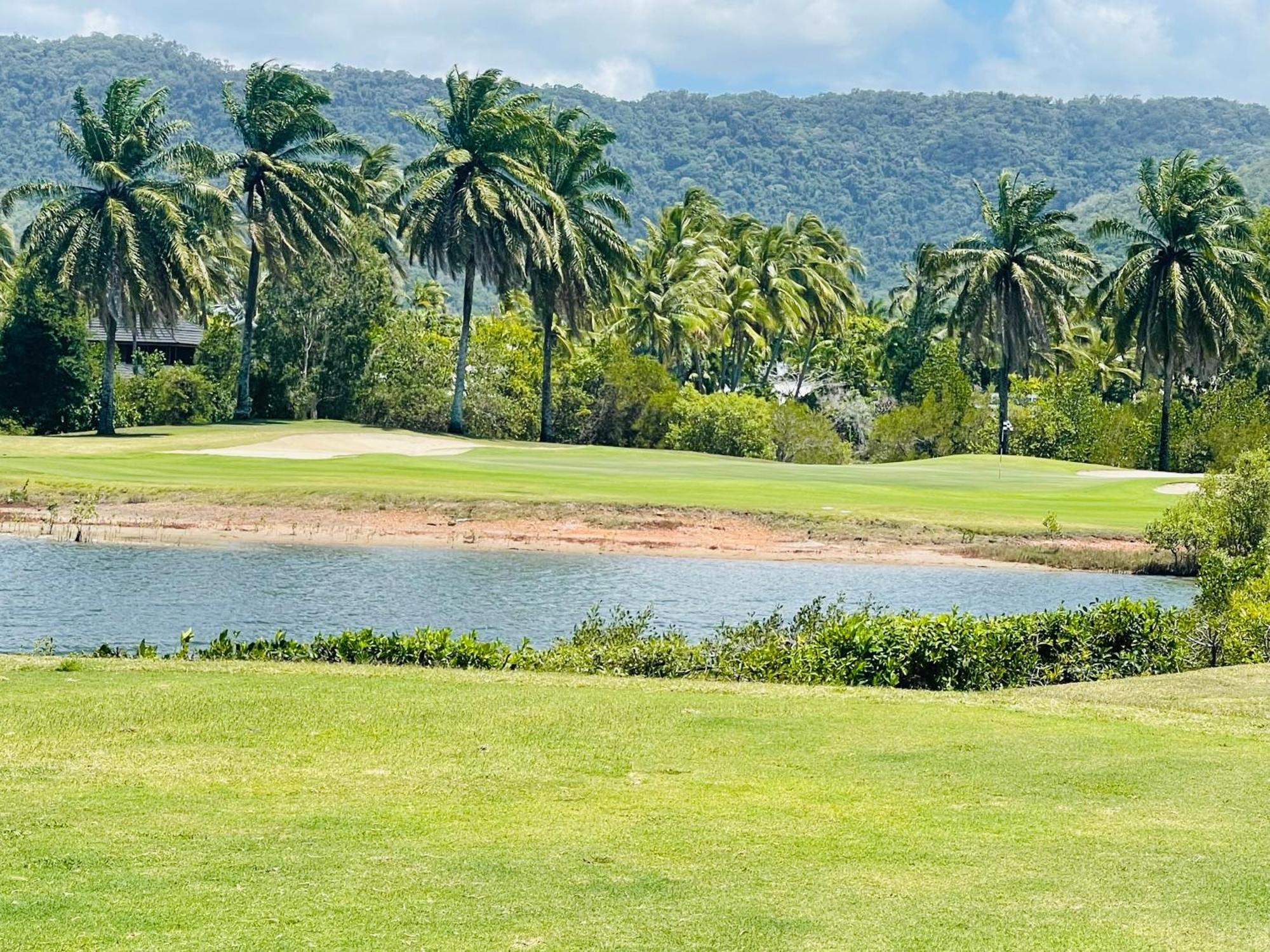 Tropical Retreat - Poolside Swimout - Ground Floor - Sea Temple & Port Douglas