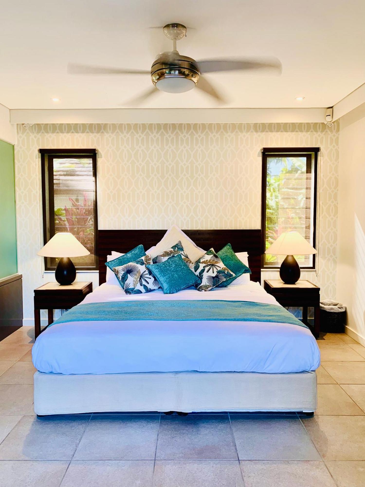 Tropical Retreat - Poolside Swimout - Ground Floor - Sea Temple & Port Douglas