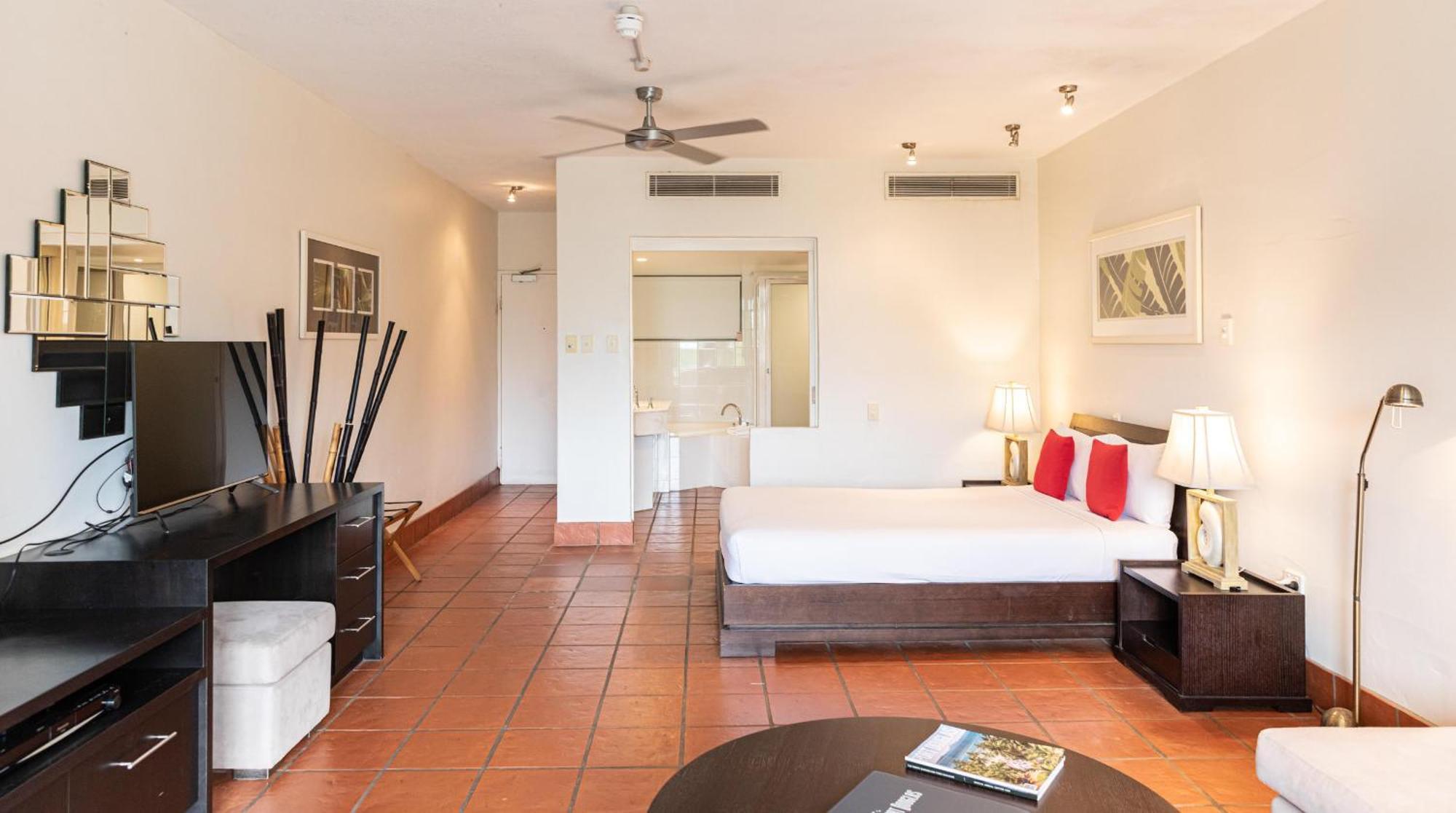 Club Tropical - Official Onsite Reception & Check In 4*