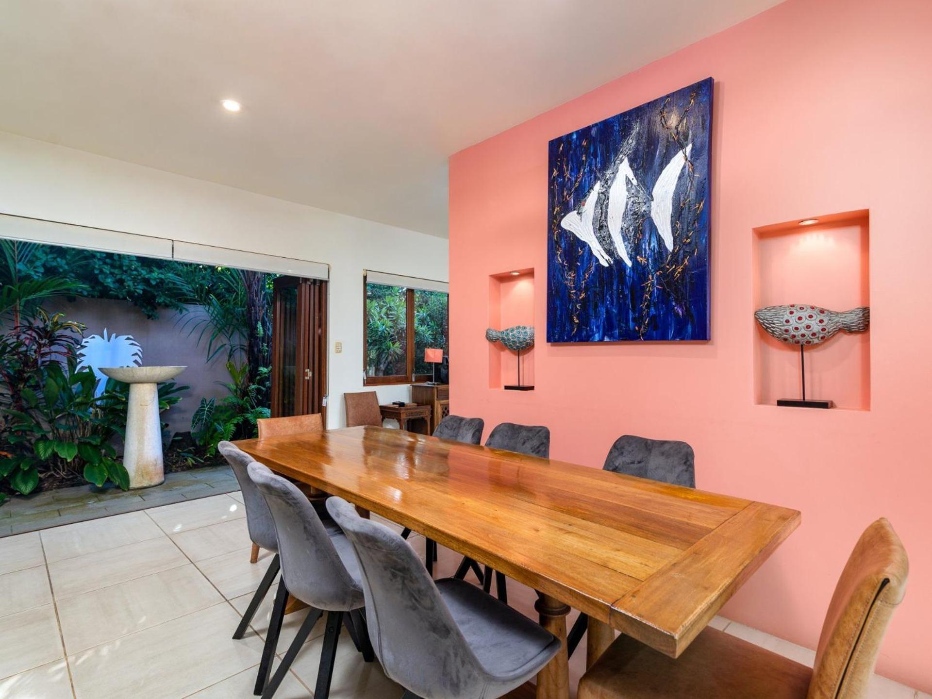 Oasis Beachfront Mirage Holiday home
