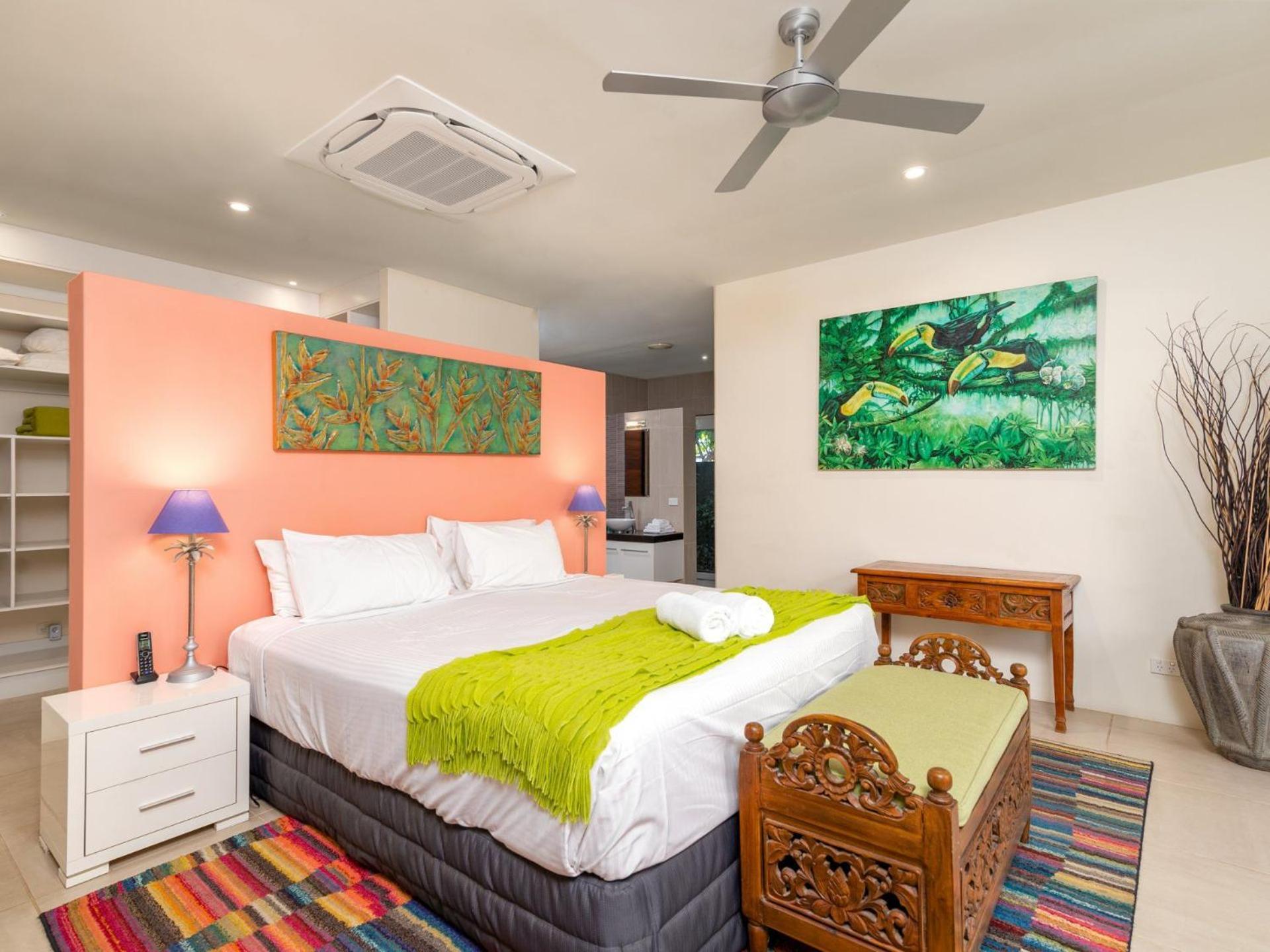 Oasis Beachfront Mirage Holiday home Port Douglas