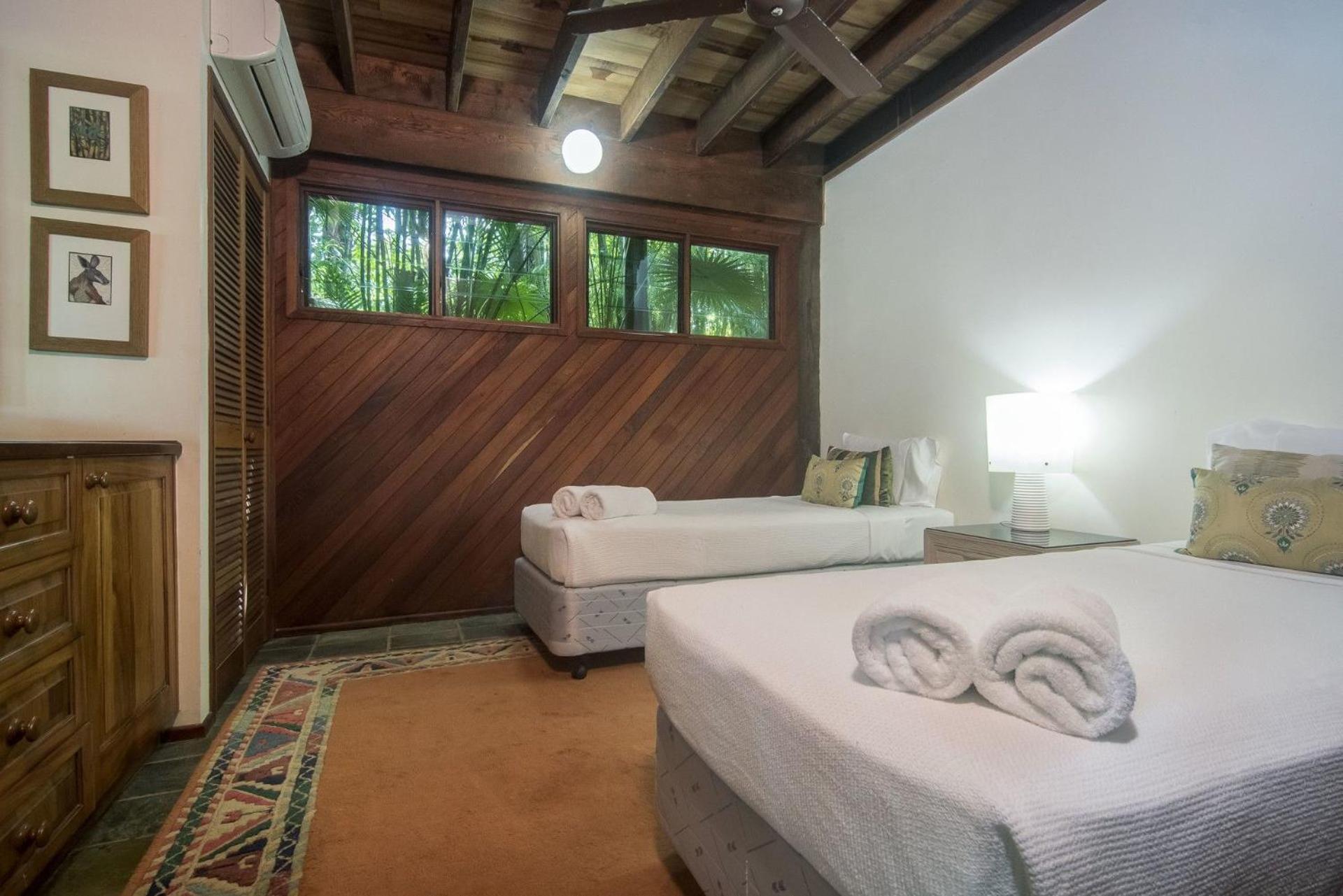 19 Street * Port Douglas
