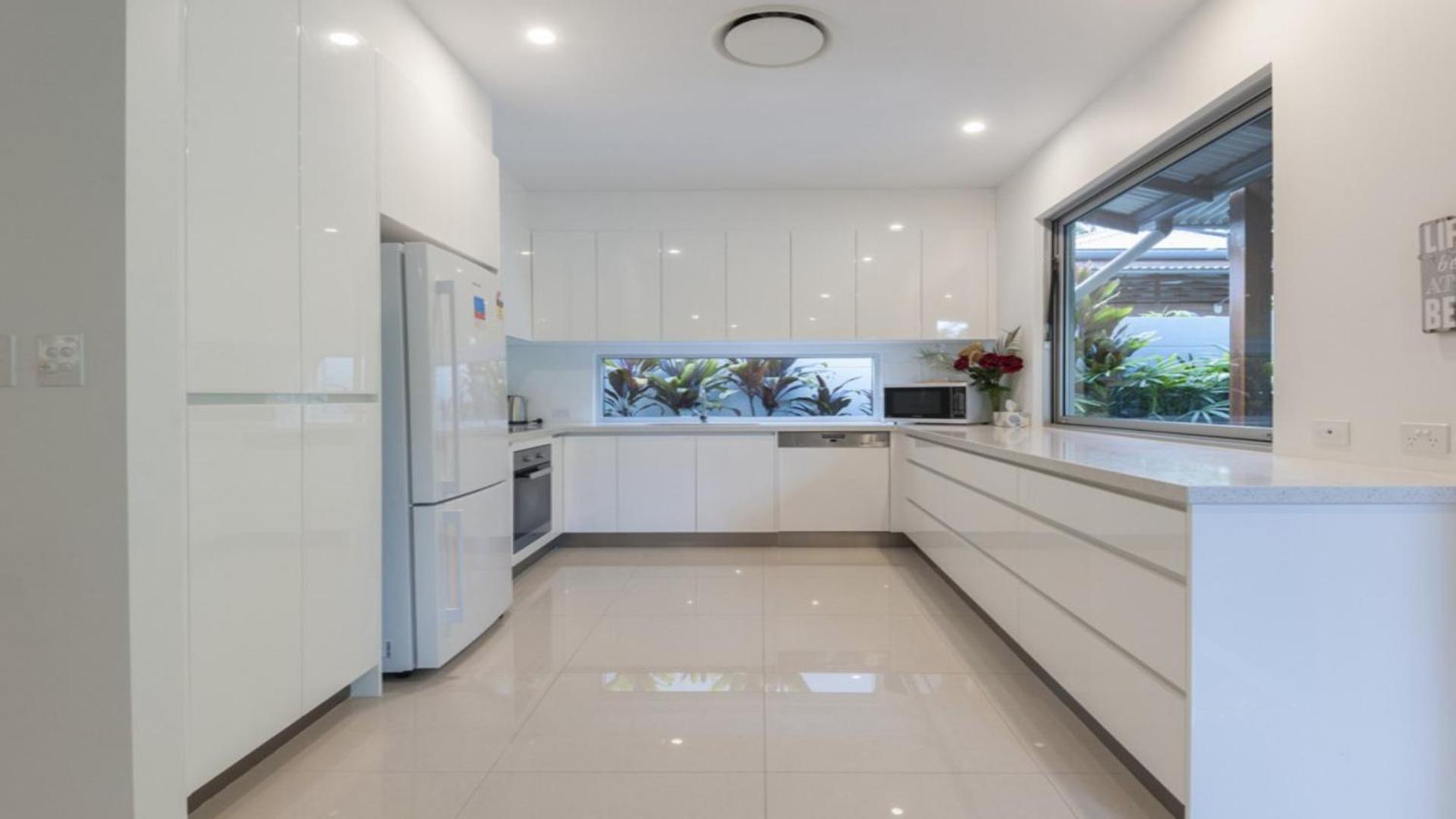 Beach Condominium Holiday home *
