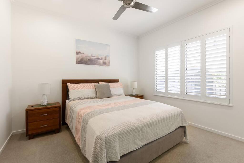 The White House - 5 Bedrooms Close To Town & * Port Douglas