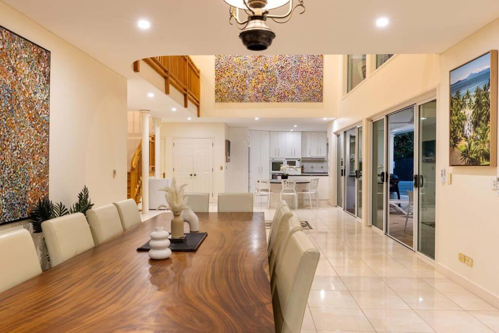 17 Solander Blvd - Beachside Sleeps 14 Guests Holiday home