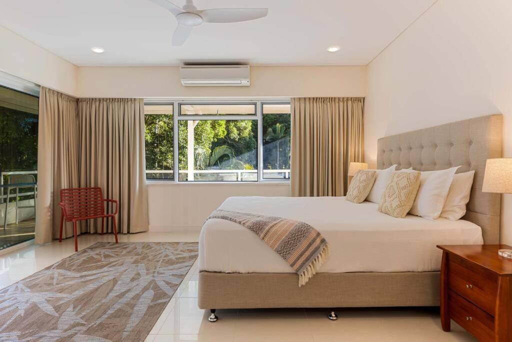 17 Solander Blvd - Beachside Sleeps 14 Guests *