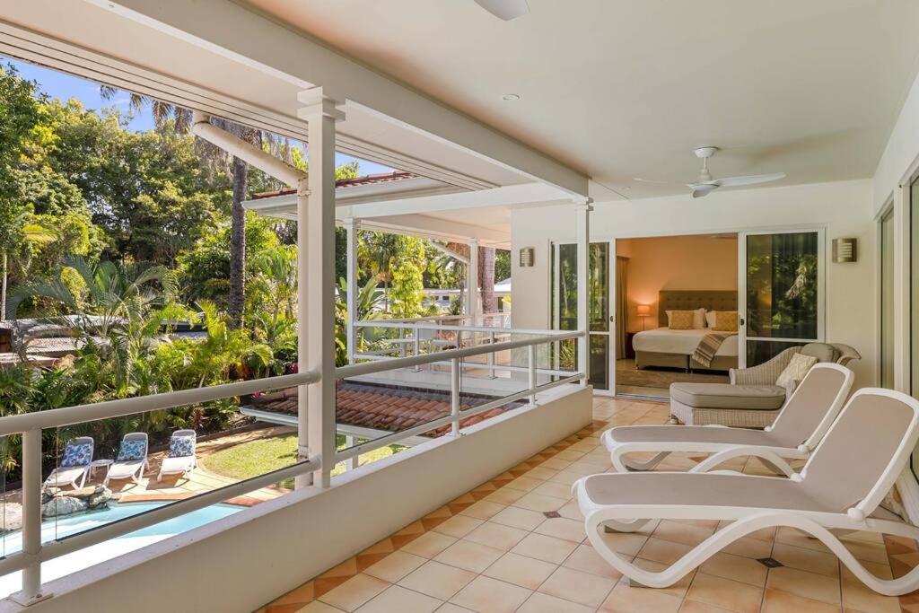 17 Solander Blvd - Beachside Sleeps 14 Guests * Port Douglas