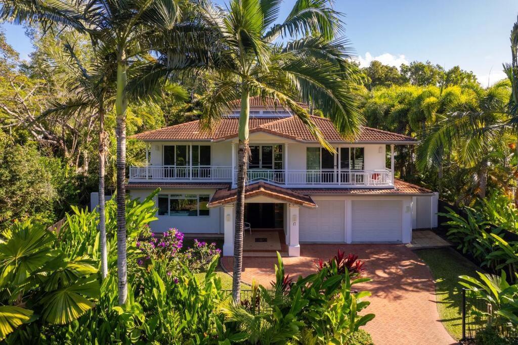 Holiday home 17 Solander Blvd - Beachside Sleeps 14 Guests