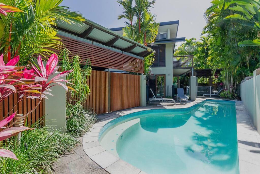 Villa Leilani Melia - Stylish 3 Bedroom On Four Mile *