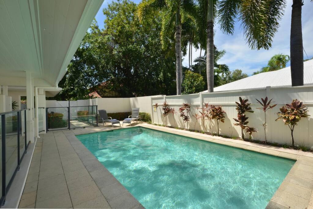 Holiday home Plantation House - Private 4 Bedroom Beachfront Retreat *