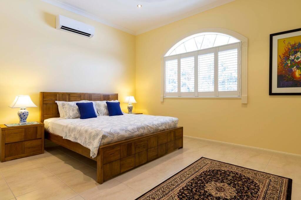Barbados In The Tropics - 5 Bedroom Luxury