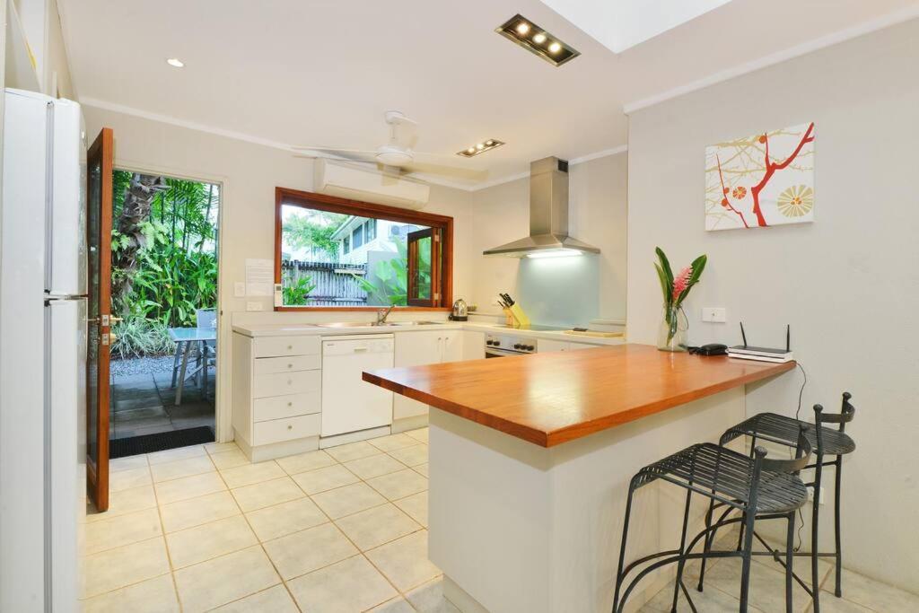 Villa Cassowary 2 - A Short Level Walk To Town Port Douglas