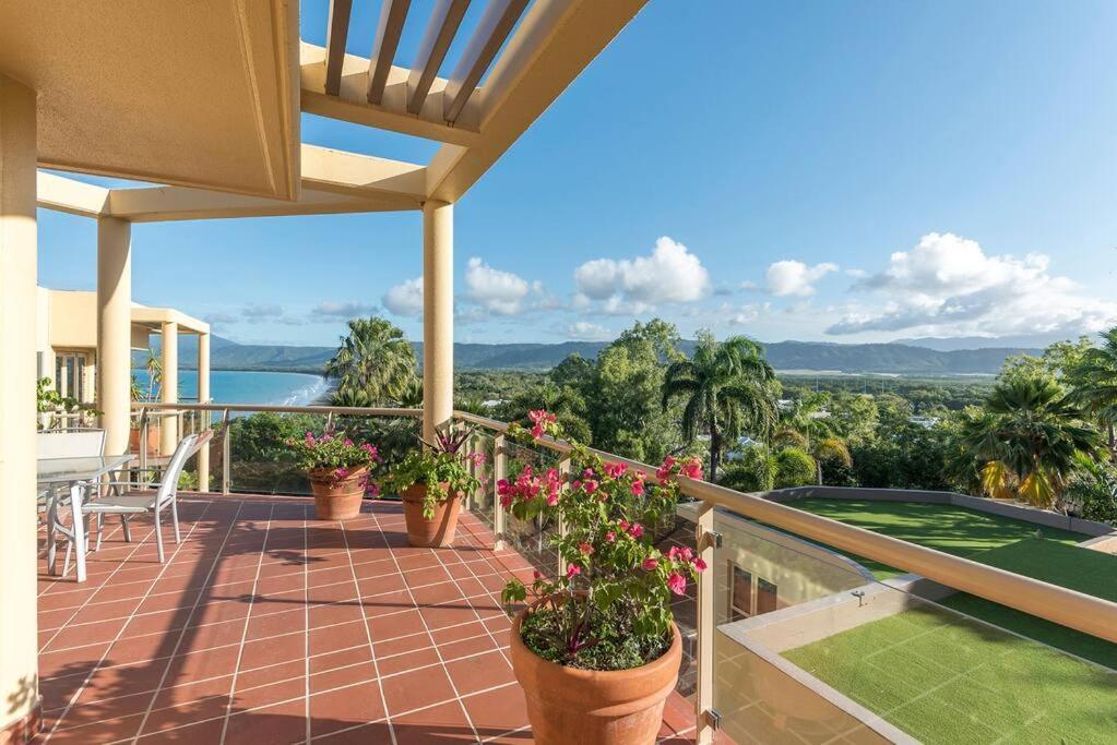 Hill No.6 - Stunning Coral Sea Views