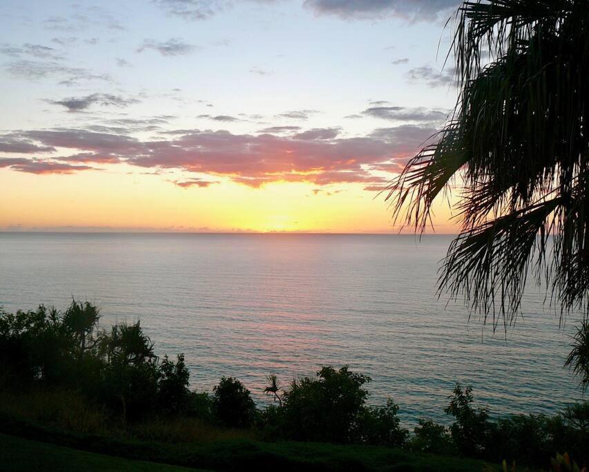 Hill No.6 - Stunning Coral Sea Views Apartment Port Douglas