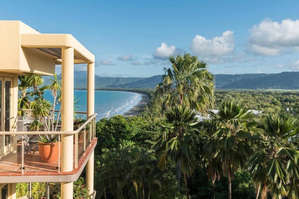 Hill No.6 - Stunning Coral Sea Views Apartment Port Douglas
