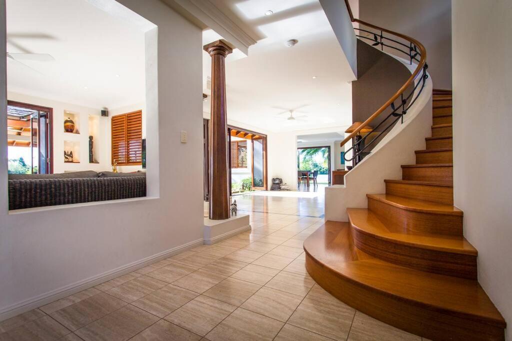 22 Ruby Close - Lakeside In Holiday home