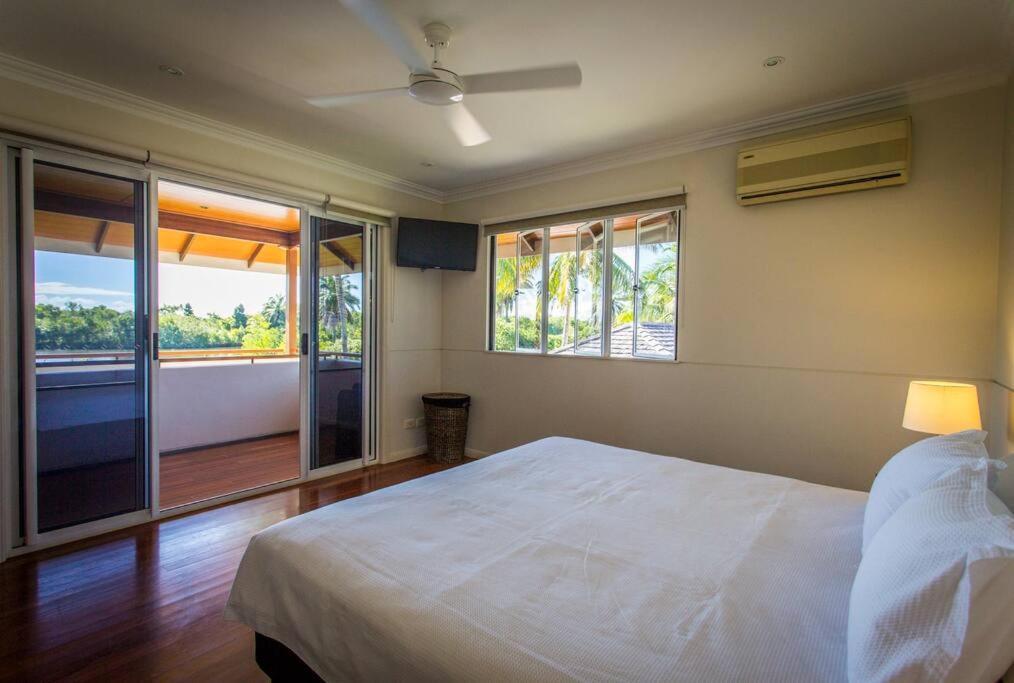 22 Ruby Close - Lakeside In *