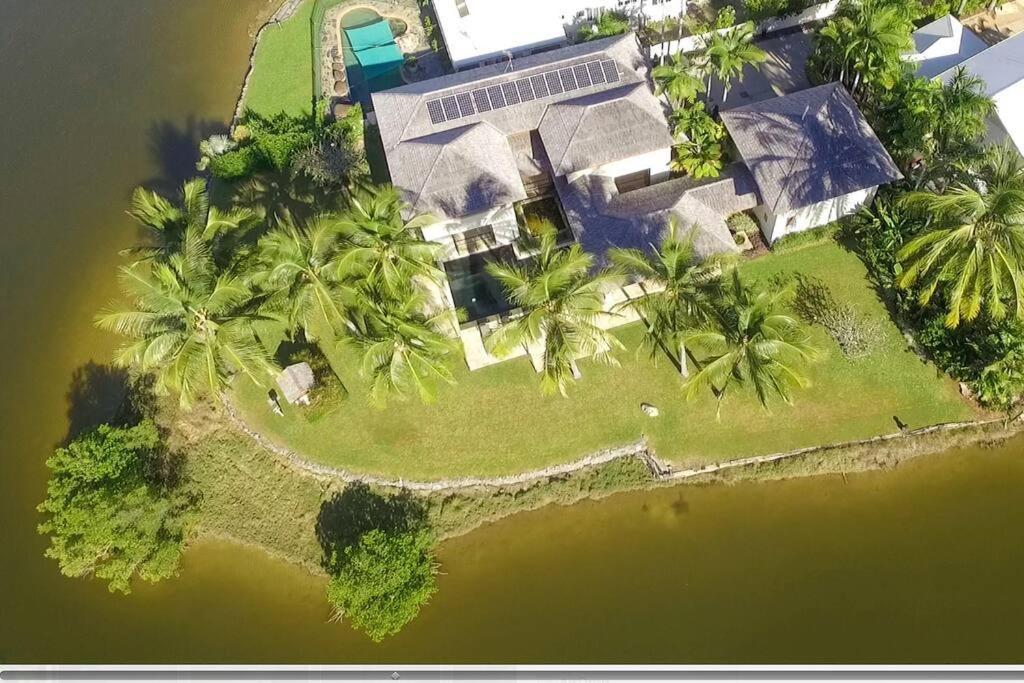 22 Ruby Close - Lakeside In Holiday home *