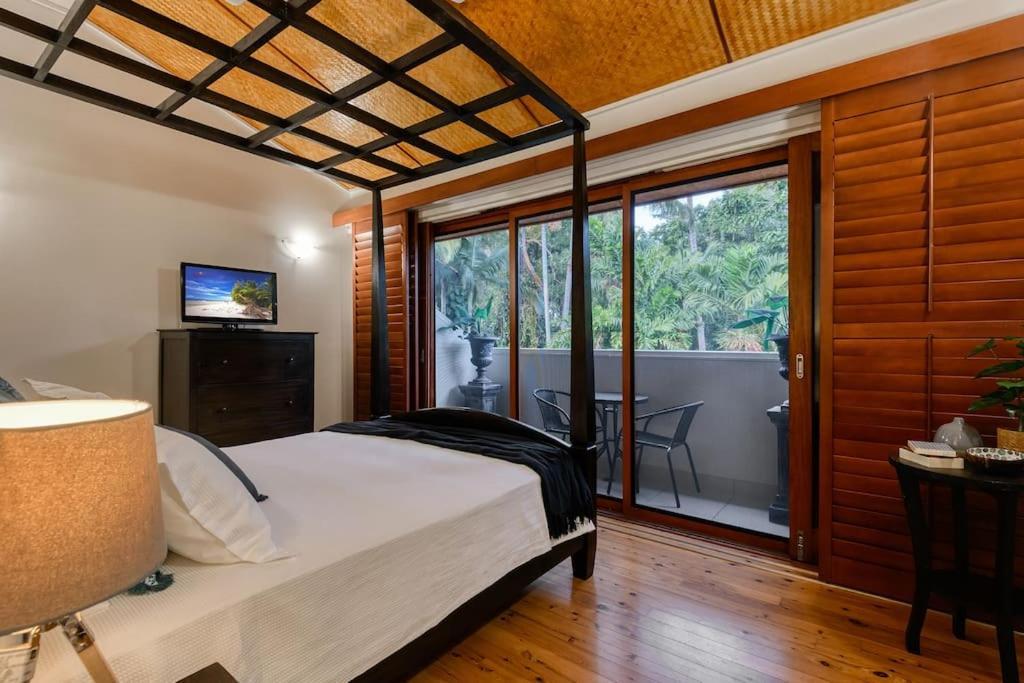 Villa Surya 2 - On Four Mile Port Douglas