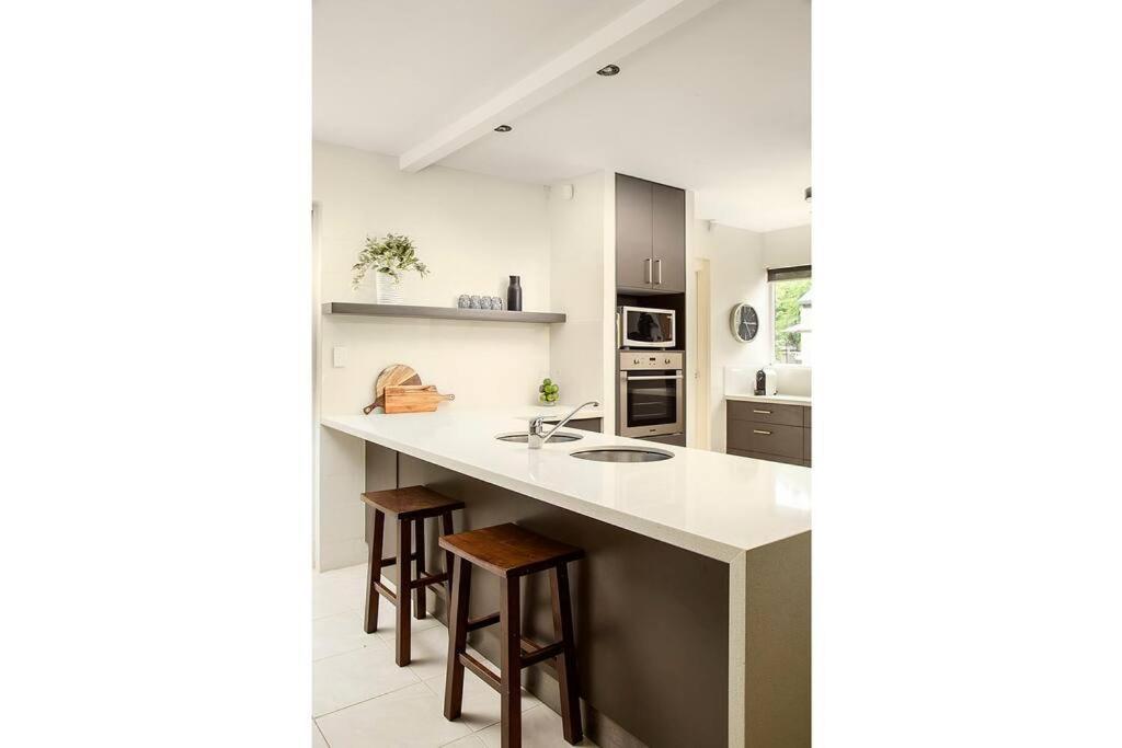 Holiday home Indirah On The - A Spacious Beachfront