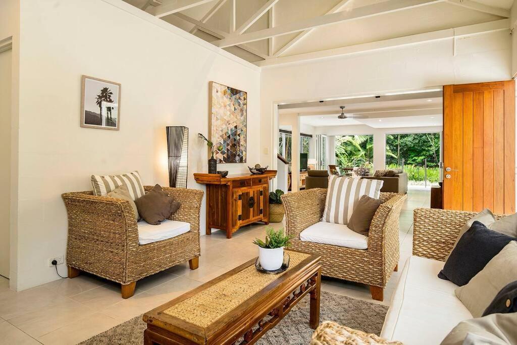Indirah On The - A Spacious Beachfront