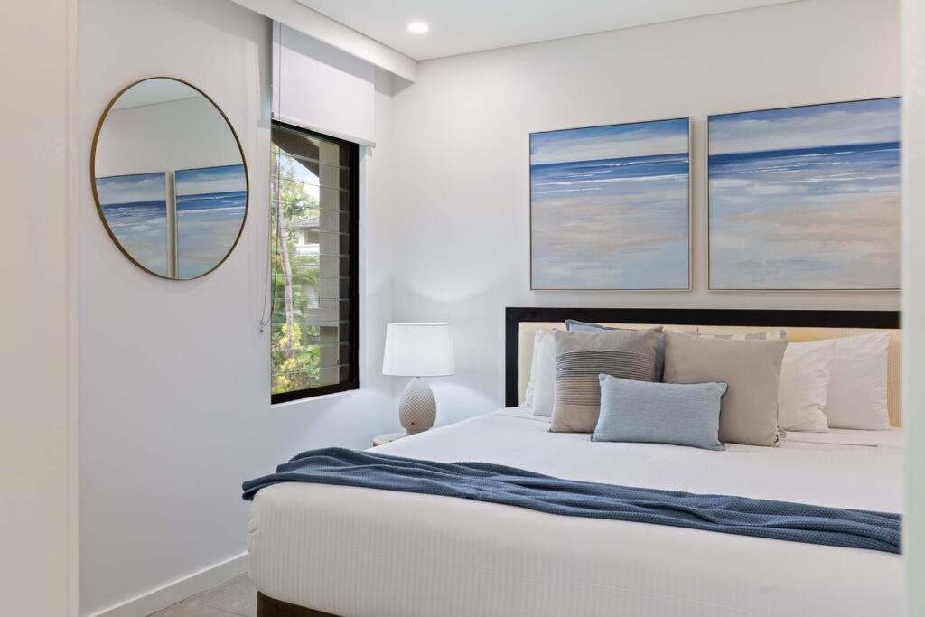 Rooftop Oasis At Temple With Port Douglas