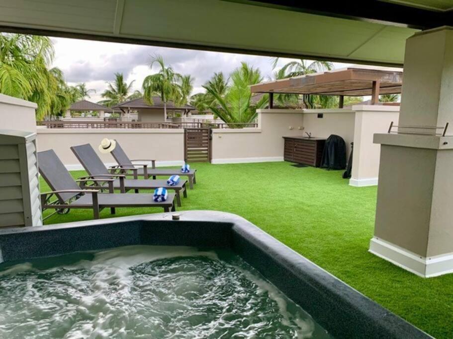Rooftop Oasis At Temple With Apartment *