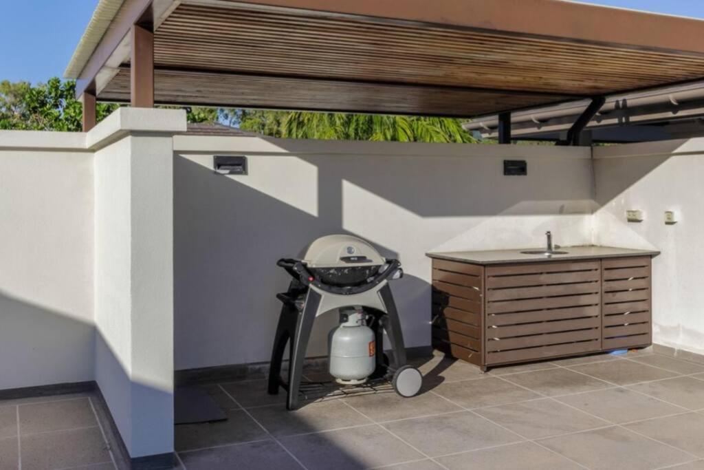 Devine Rooftop Penthouse At Temple *