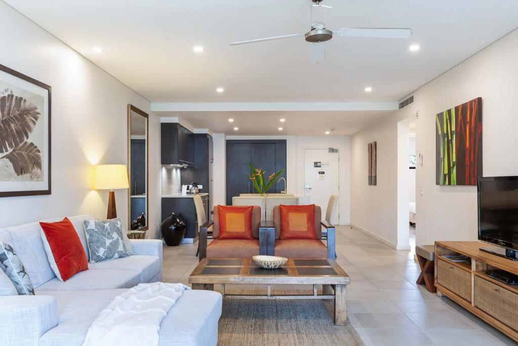Devine Rooftop Penthouse At Temple Apartment Port Douglas