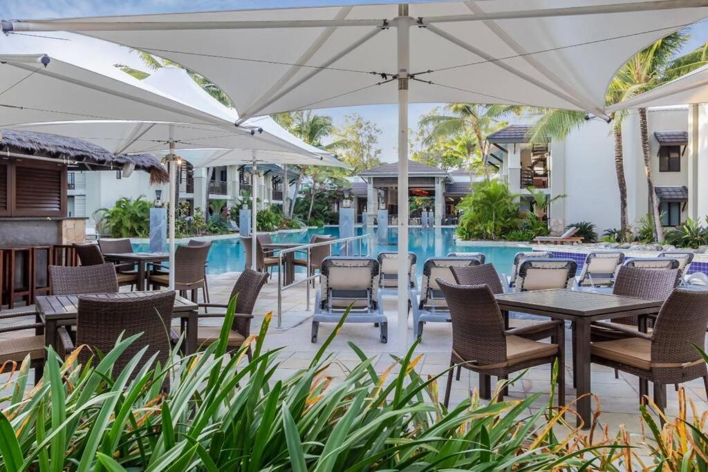 Rooftop Oasis At Temple With * Port Douglas