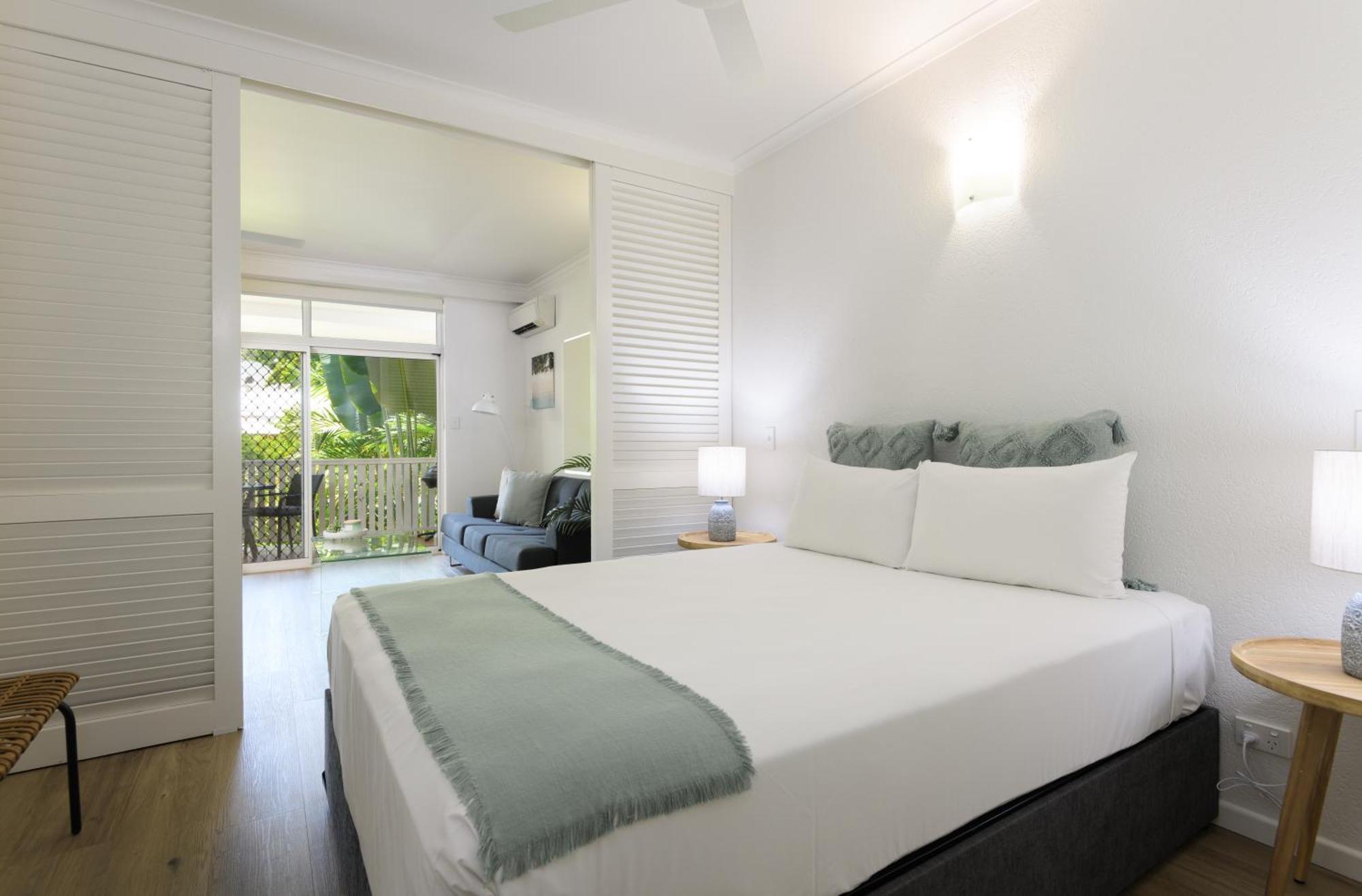 Ocean Palms Apartment *