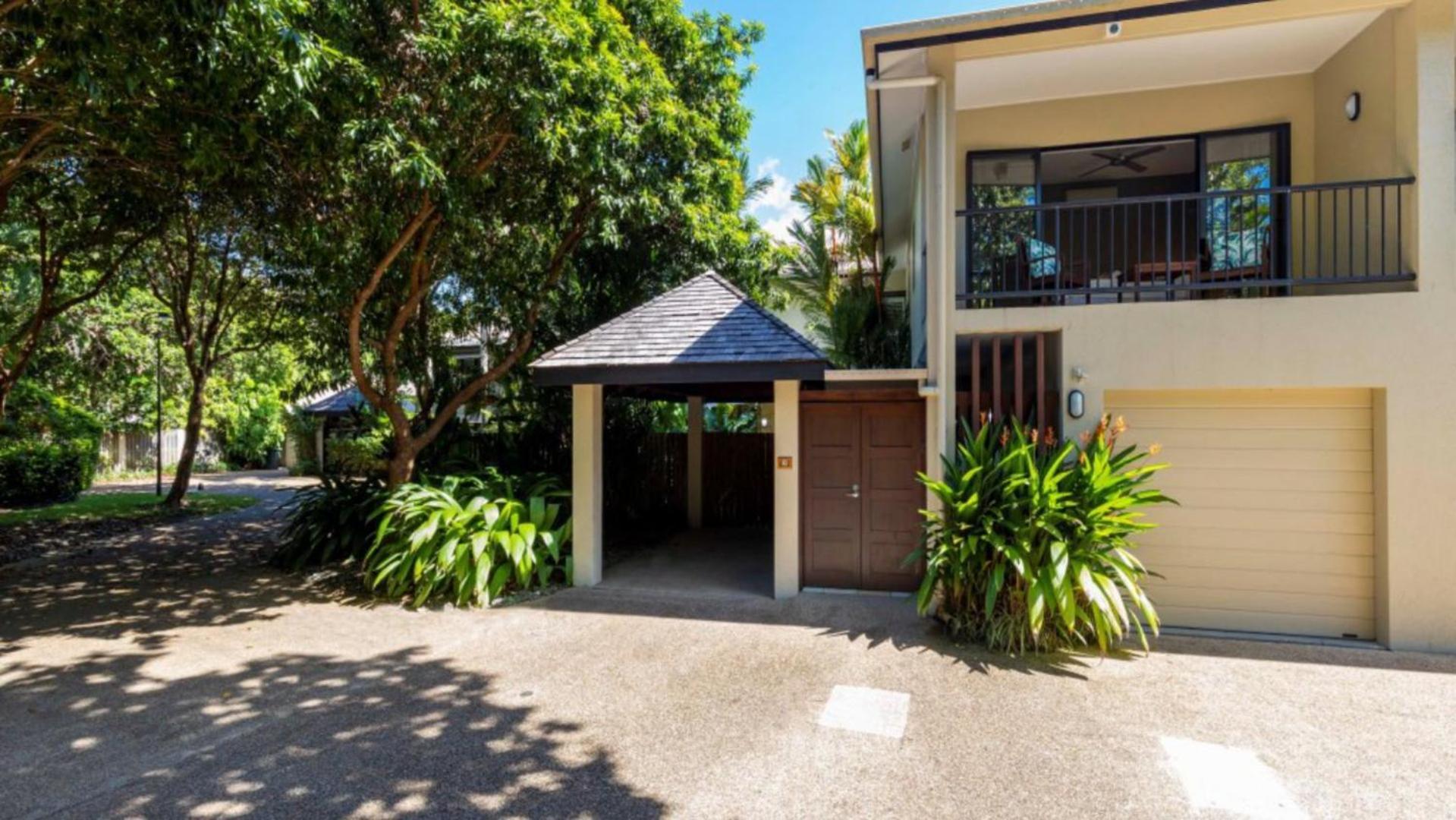 Madison * Port Douglas